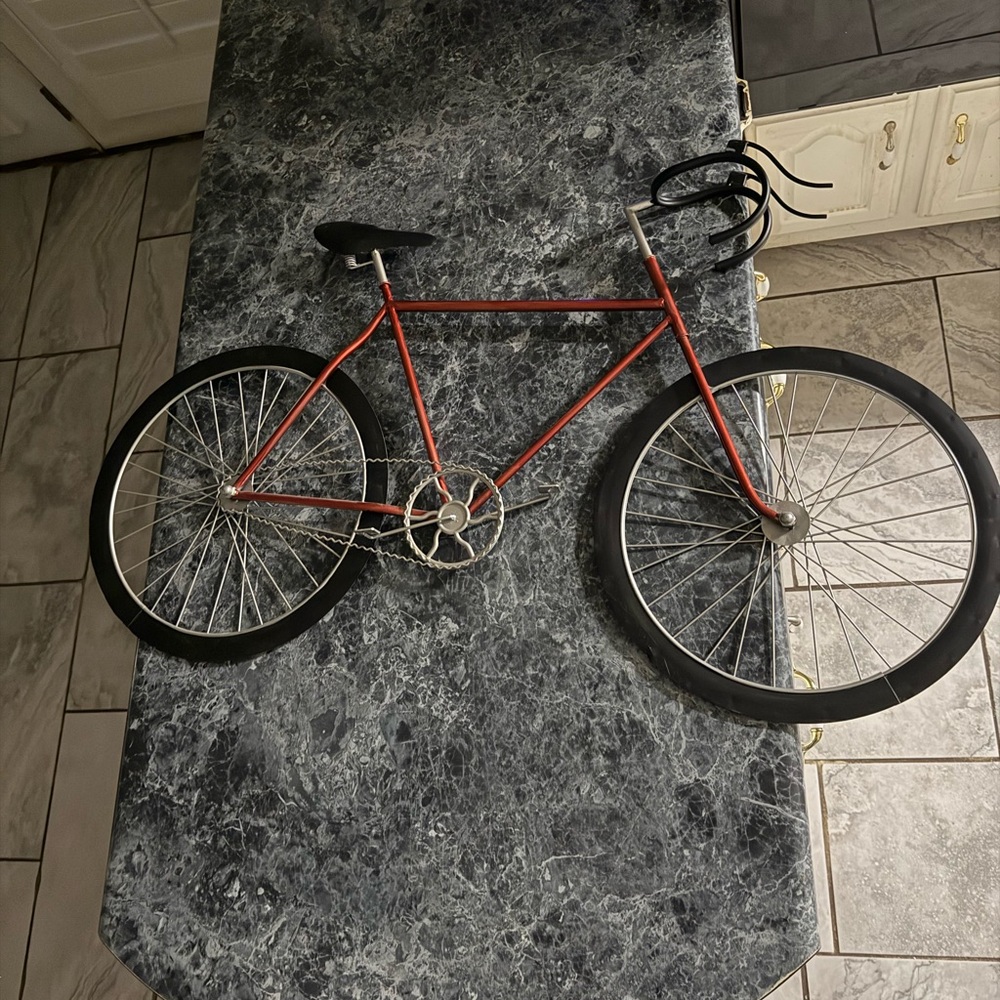 Red Tubular Ten Speed Bike (Wall Art).  22/39.